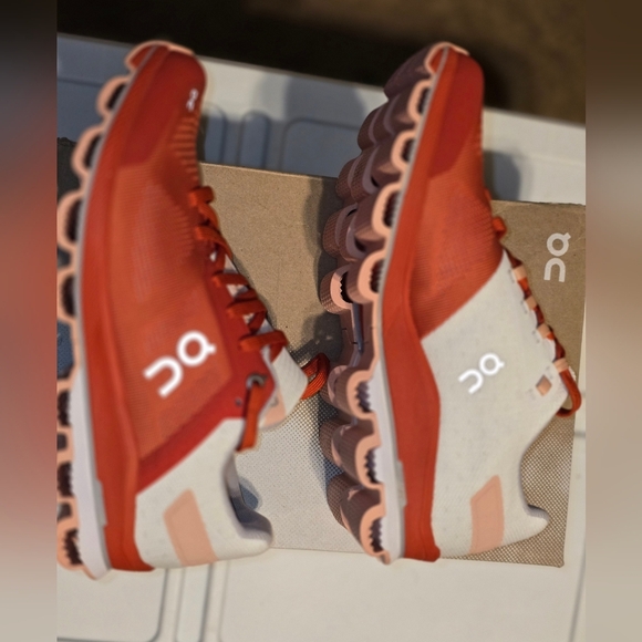 On Running Cloudsurfer 6 Women’s Sneakers – Rust | Rose – Size 7.5 New - Picture 8 of 10